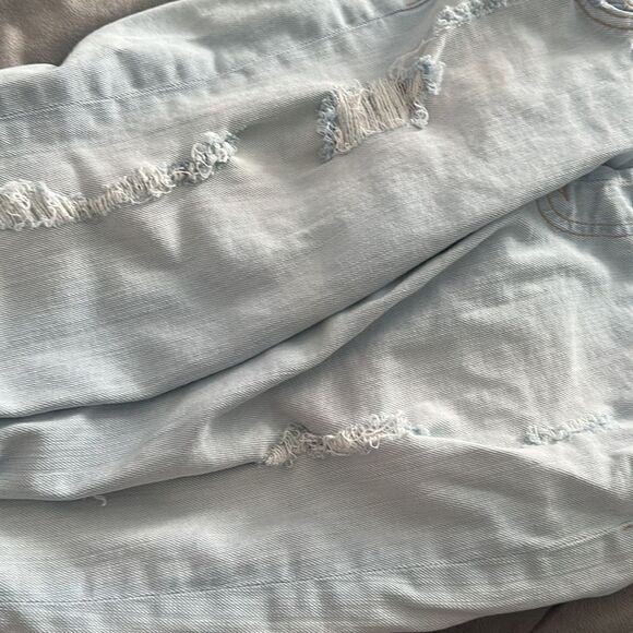 7 For All Mankind Josefina Skinny Boyfriend Lightwash Distressed Jean size 27 - Picture 11 of 11